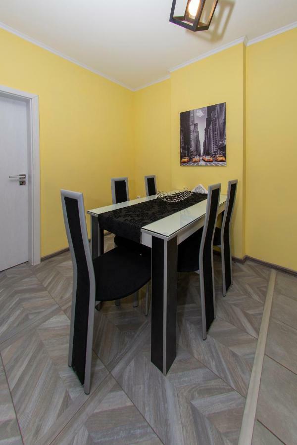 صوفيا Lovely Home Parking Included المظهر الخارجي الصورة